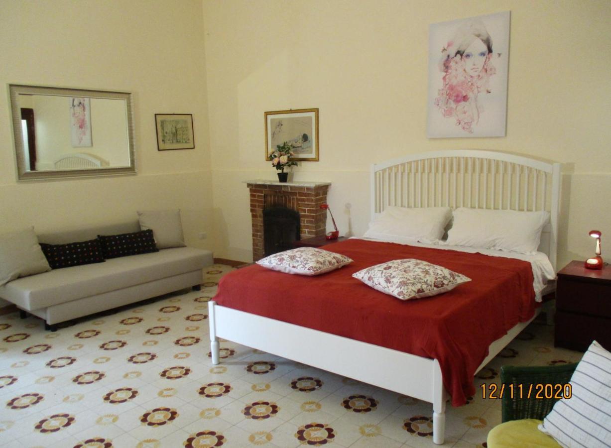Resort Giardino Degli Aranci - Casa Lisca بارونيسي المظهر الخارجي الصورة
